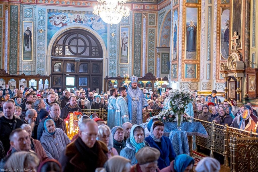 Святкове богослужіння у Свято-Благовіщенському соборі міста Харкова (ФОТО) | Фото 4