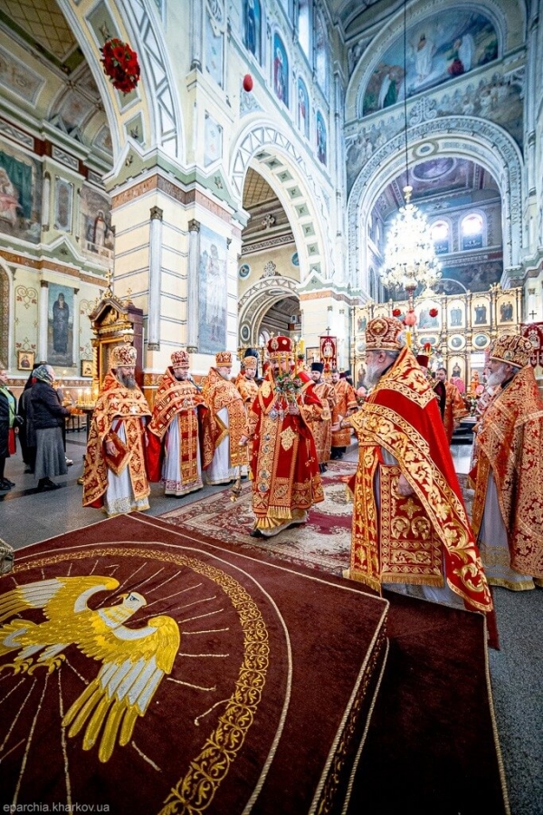 Божественна Літургія у Покровському монастирі у понеділок Світлої седмиці (ФОТО) | Фото 3